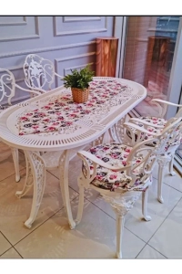 Isparta Model Ferforje Görünümlü Plastik Oval 4'lü Masa ve Sandalye Takım